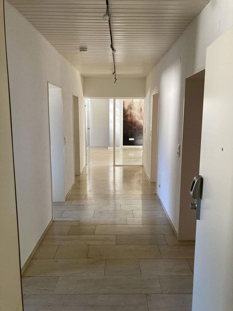 Pronájem bytu 4+1 109 m², Waldstraße 3, Kenn, Porýní-Falc Pronájem bytu 4+1 109 m², Waldstraße 3, Kenn, Porýní-Falc