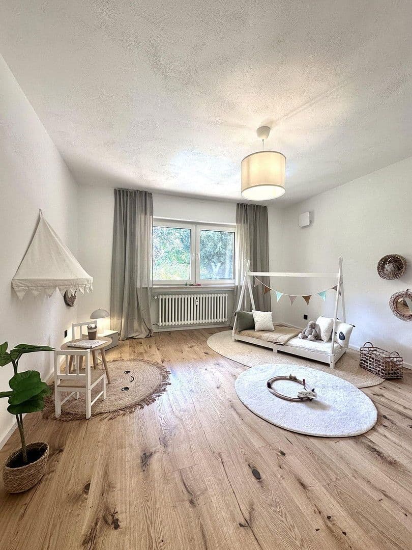 Prodej bytu 4+1 91 m², Zum Ehranger Wald 11, Trier, Porýní-Falc Prodej bytu 4+1 91 m², Zum Ehranger Wald 11, Trier, Porýní-Falc
