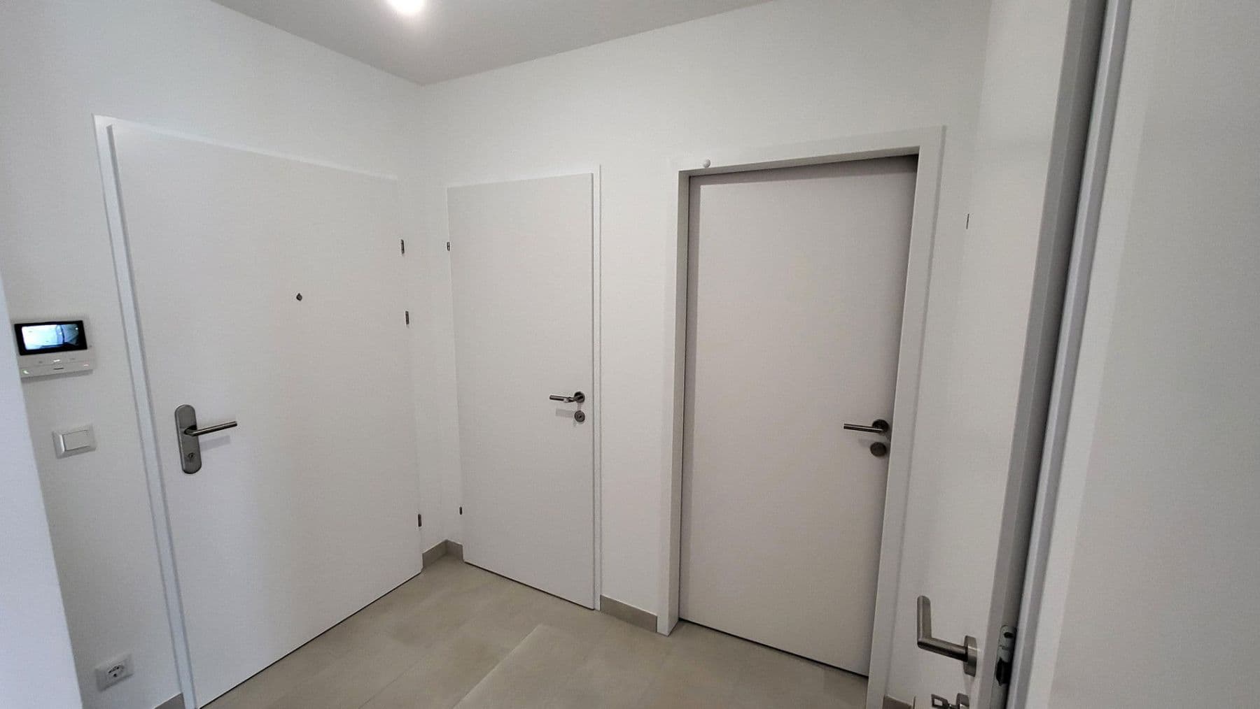 Pronájem bytu 2+1 45 m², Am Kanal 111/2/9, Wien, Wien Pronájem bytu 2+1 45 m², Am Kanal 111/2/9, Wien, Wien