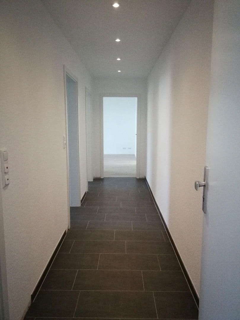 Pronájem bytu 3+1 70 m², Giesen, Dolní Sasko Pronájem bytu 3+1 70 m², Giesen, Dolní Sasko