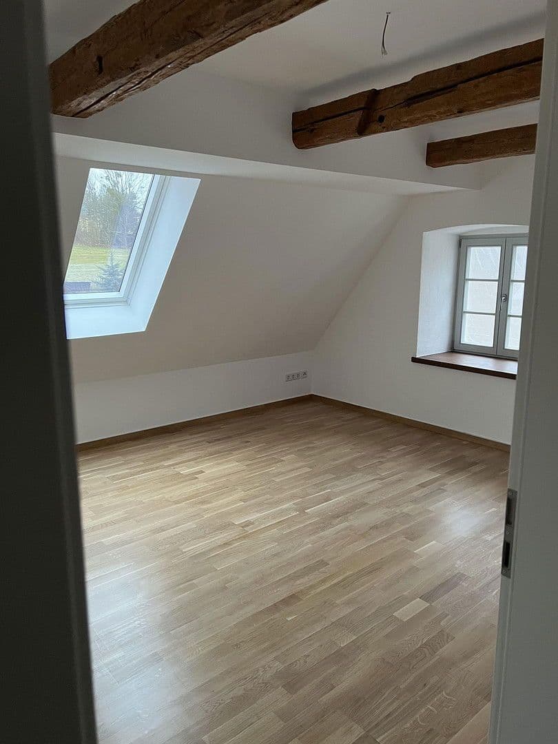 Pronájem domu 195 m², pozemek 400 m², Meiereiweg 25, Pirna, Sasko Pronájem domu 195 m², pozemek 400 m², Meiereiweg 25, Pirna, Sasko