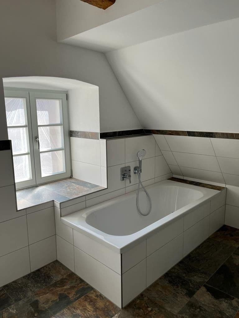 Pronájem domu 195 m², pozemek 400 m², Meiereiweg 25, Pirna, Sasko Pronájem domu 195 m², pozemek 400 m², Meiereiweg 25, Pirna, Sasko