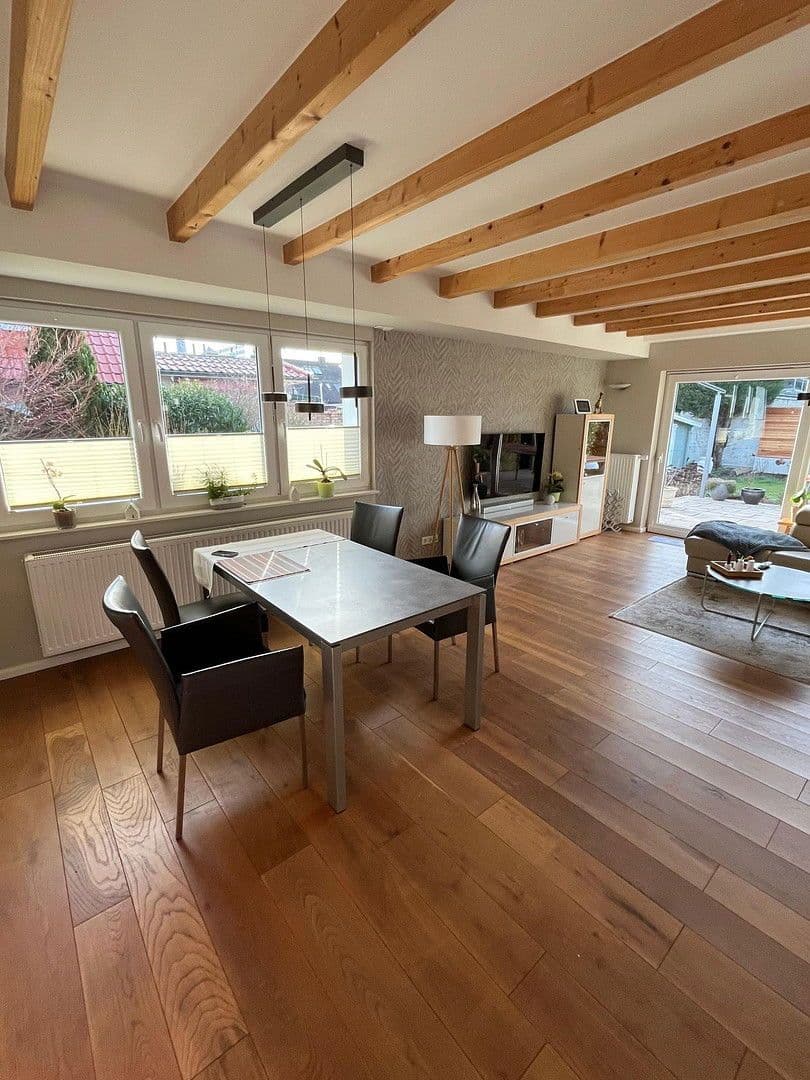 Prodej domu 122 m², pozemek 602 m², Düsseldorf, Severní Porýní-Vestfálsko Prodej domu 122 m², pozemek 602 m², Düsseldorf, Severní Porýní-Vestfálsko