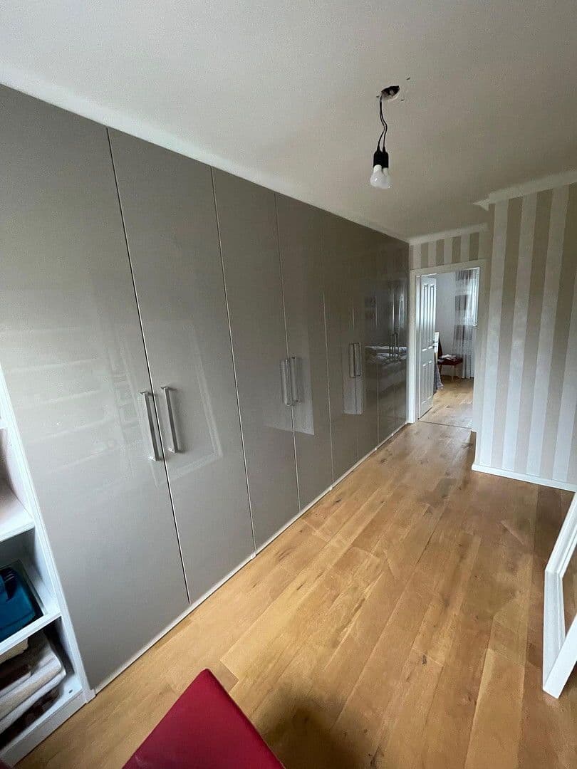 Prodej domu 122 m², pozemek 602 m², Düsseldorf, Severní Porýní-Vestfálsko Prodej domu 122 m², pozemek 602 m², Düsseldorf, Severní Porýní-Vestfálsko