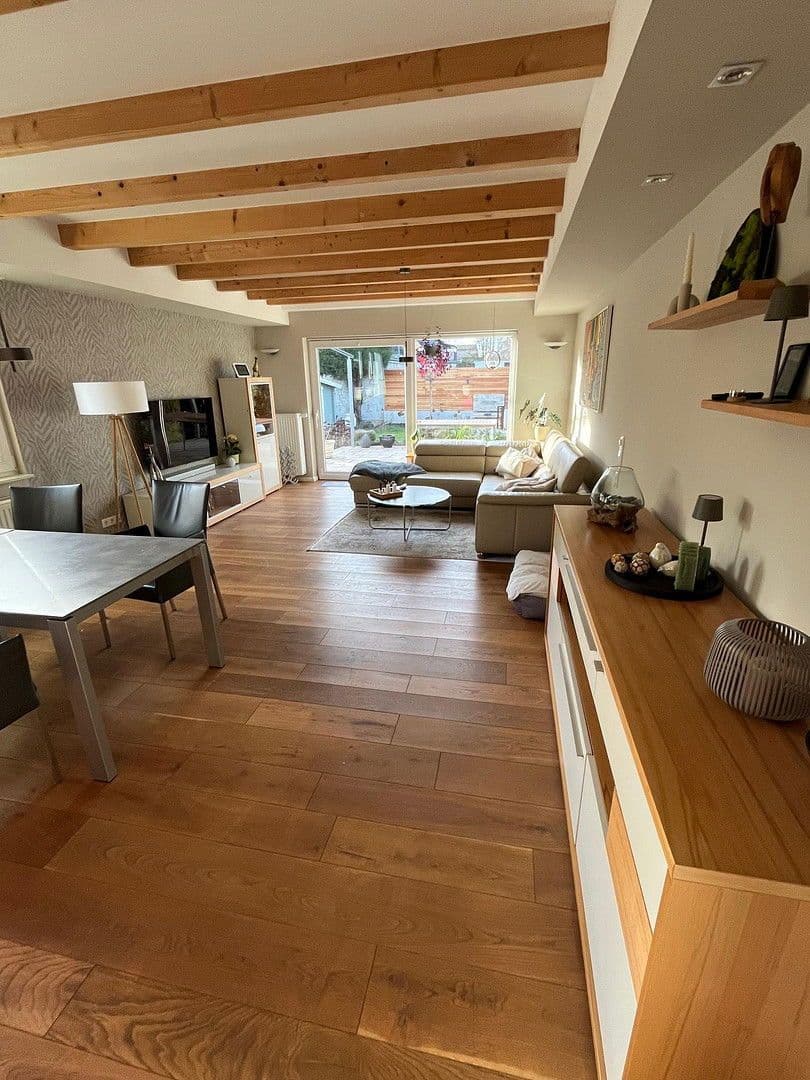 Prodej domu 122 m², pozemek 602 m², Düsseldorf, Severní Porýní-Vestfálsko Prodej domu 122 m², pozemek 602 m², Düsseldorf, Severní Porýní-Vestfálsko