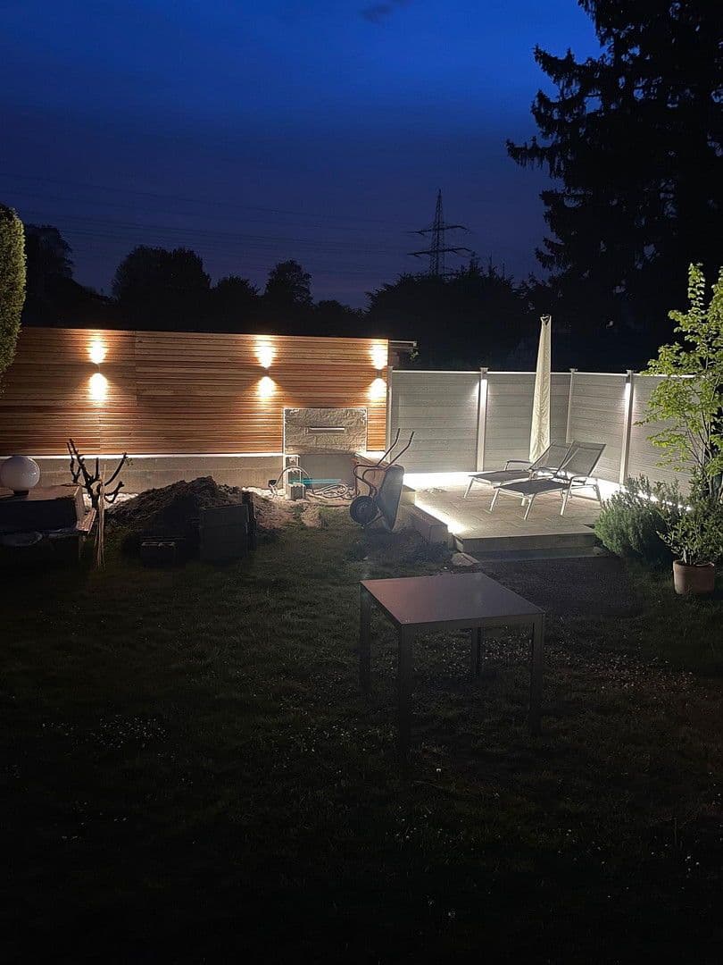 Prodej domu 122 m², pozemek 602 m², Düsseldorf, Severní Porýní-Vestfálsko Prodej domu 122 m², pozemek 602 m², Düsseldorf, Severní Porýní-Vestfálsko