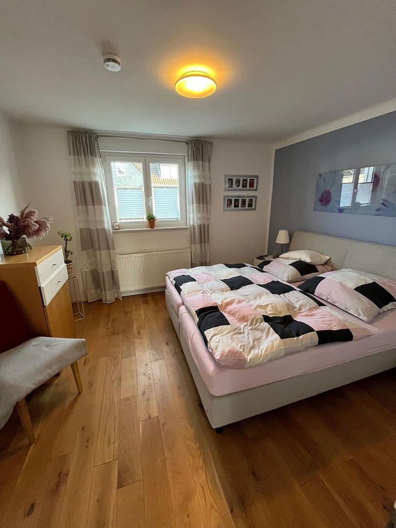 Prodej domu 122 m², pozemek 602 m², Düsseldorf, Severní Porýní-Vestfálsko Prodej domu 122 m², pozemek 602 m², Düsseldorf, Severní Porýní-Vestfálsko