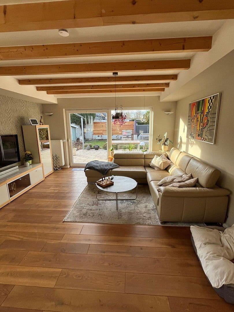 Prodej domu 122 m², pozemek 602 m², Düsseldorf, Severní Porýní-Vestfálsko Prodej domu 122 m², pozemek 602 m², Düsseldorf, Severní Porýní-Vestfálsko