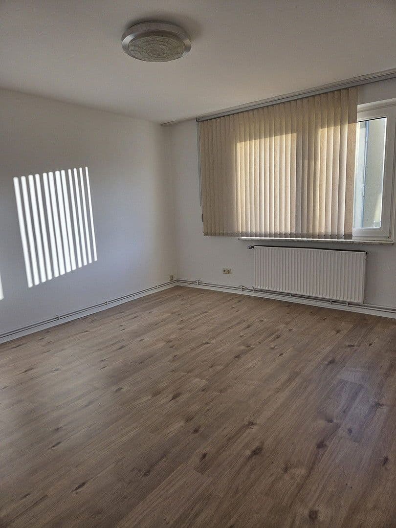 Pronájem bytu 3+1 61 m², Hildesheim, Dolní Sasko Pronájem bytu 3+1 61 m², Hildesheim, Dolní Sasko