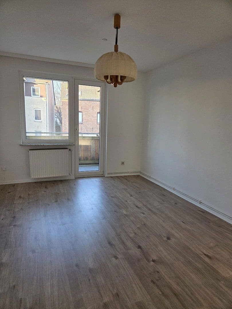 Pronájem bytu 3+1 61 m², Hildesheim, Dolní Sasko Pronájem bytu 3+1 61 m², Hildesheim, Dolní Sasko