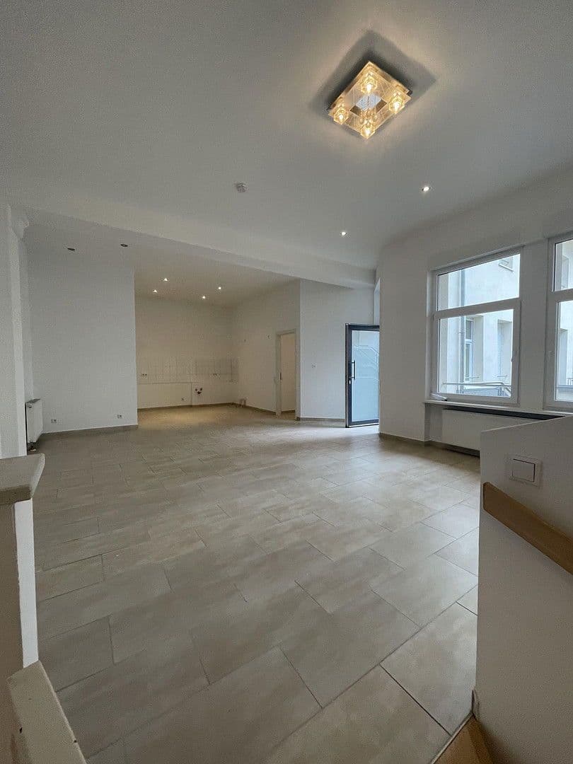 Pronájem bytu 4+1 122 m², Siegfriedstrasse 28B, Worms, Porýní-Falc Pronájem bytu 4+1 122 m², Siegfriedstrasse 28B, Worms, Porýní-Falc
