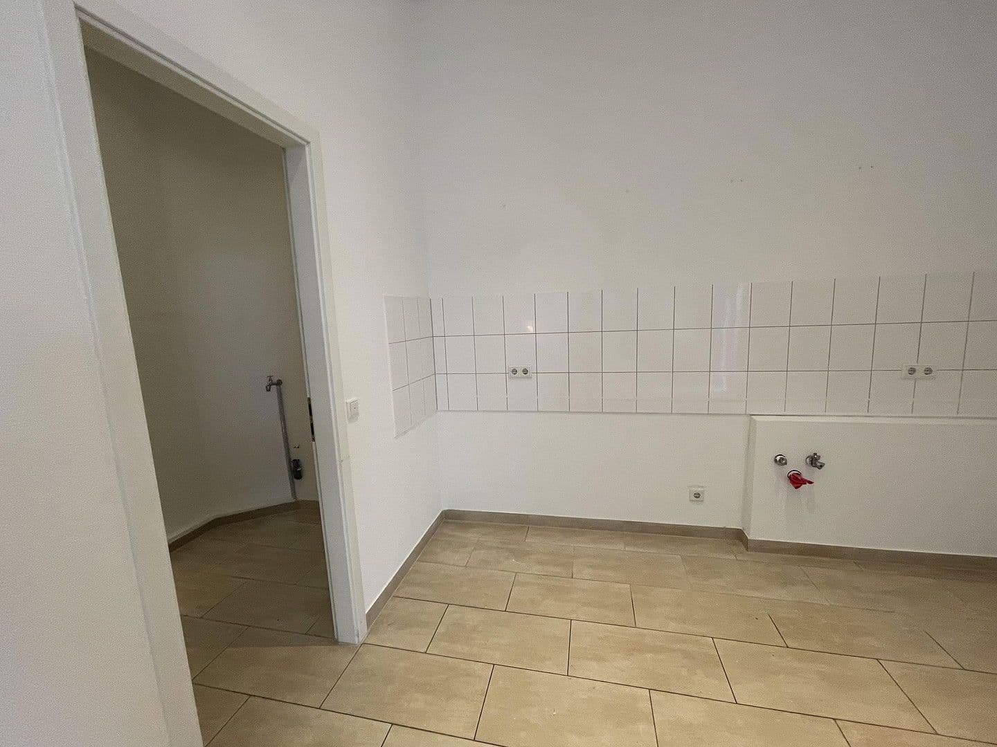 Pronájem bytu 4+1 122 m², Siegfriedstrasse 28B, Worms, Porýní-Falc Pronájem bytu 4+1 122 m², Siegfriedstrasse 28B, Worms, Porýní-Falc