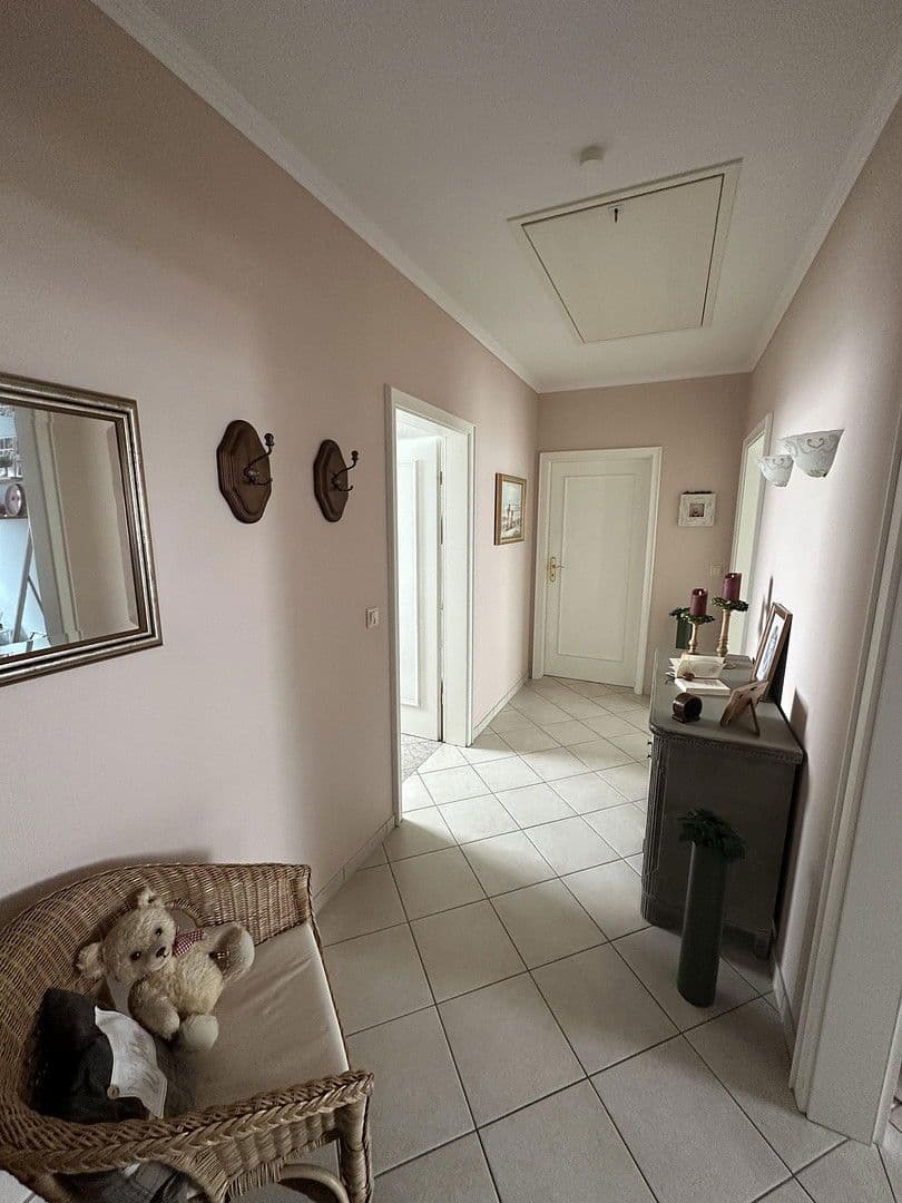 Prodej domu 230 m², pozemek 809 m², Volkmarsen, Hessen Prodej domu 230 m², pozemek 809 m², Volkmarsen, Hessen