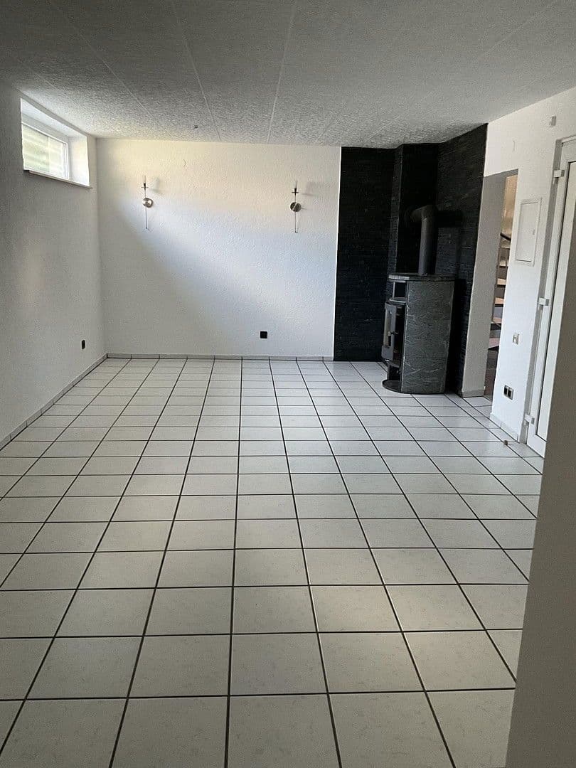 Pronájem domu 88 m², pozemek 42 m², Frankenthal, Porýní-Falc Pronájem domu 88 m², pozemek 42 m², Frankenthal, Porýní-Falc