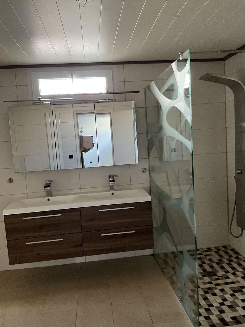 Pronájem domu 88 m², pozemek 42 m², Frankenthal, Porýní-Falc Pronájem domu 88 m², pozemek 42 m², Frankenthal, Porýní-Falc