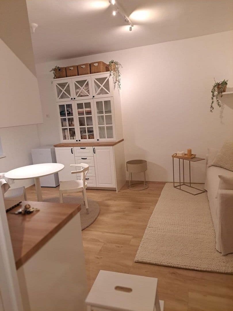 Pronájem bytu 2+1 37 m², Anzengrubergasse 10, Wien, Wien Pronájem bytu 2+1 37 m², Anzengrubergasse 10, Wien, Wien