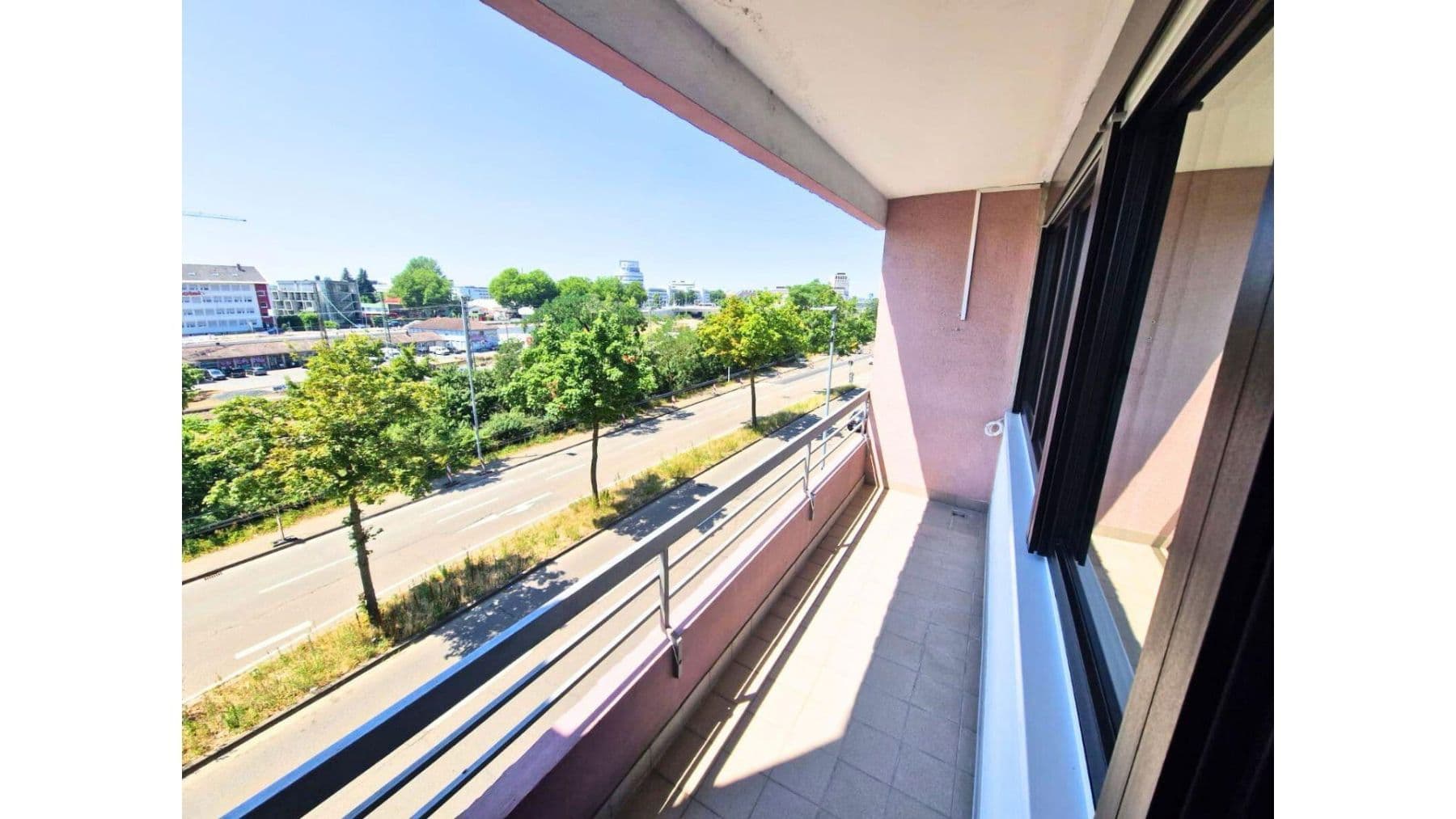 Prodej bytu 2+1 50 m², Lessingstr. 12, Heidelberg, Bádensko-Württembersko Prodej bytu 2+1 50 m², Lessingstr. 12, Heidelberg, Bádensko-Württembersko