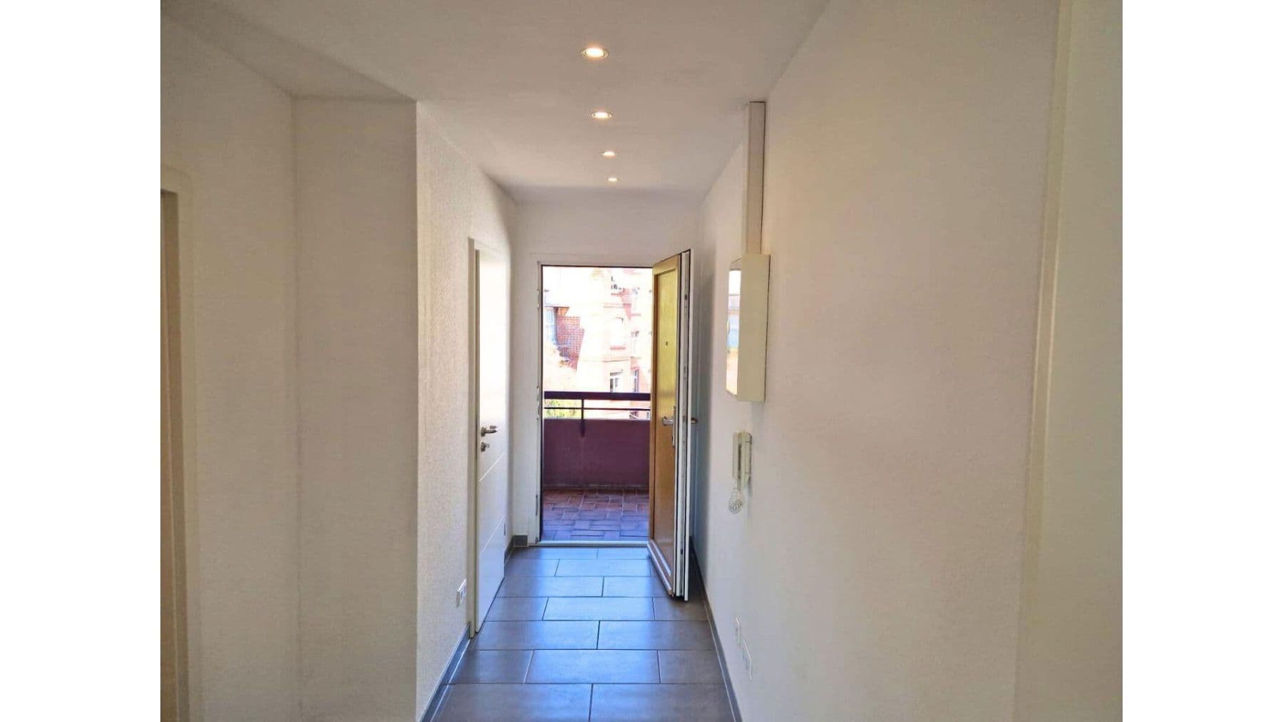 Prodej bytu 2+1 50 m², Lessingstr. 12, Heidelberg, Bádensko-Württembersko Prodej bytu 2+1 50 m², Lessingstr. 12, Heidelberg, Bádensko-Württembersko