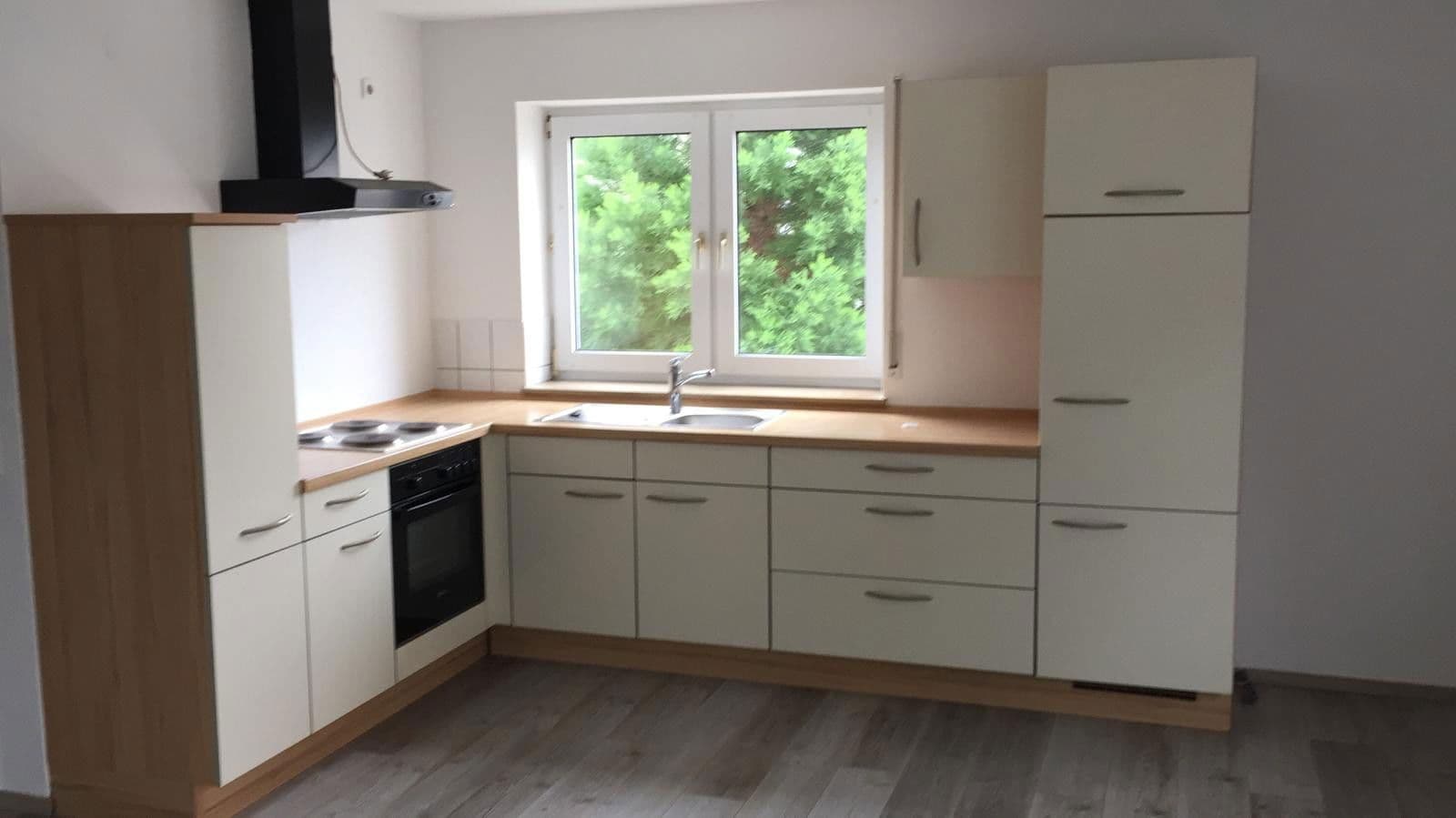 Prodej bytu 1+kk 54 m², Brunnenstr. 15/1, Krauchenwies, Bádensko-Württembersko Prodej bytu 1+kk 54 m², Brunnenstr. 15/1, Krauchenwies, Bádensko-Württembersko