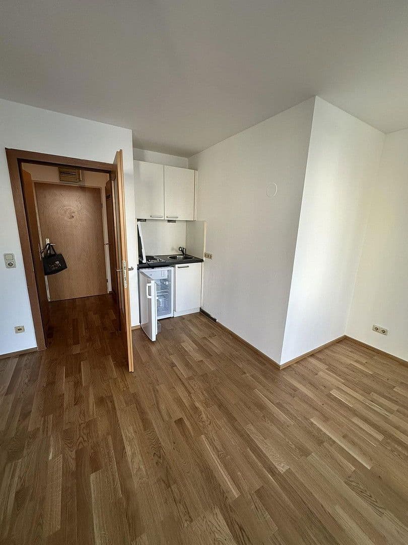 Pronájem bytu 1+1 27 m², Spittelauer Lände 9, Wien, Wien Pronájem bytu 1+1 27 m², Spittelauer Lände 9, Wien, Wien