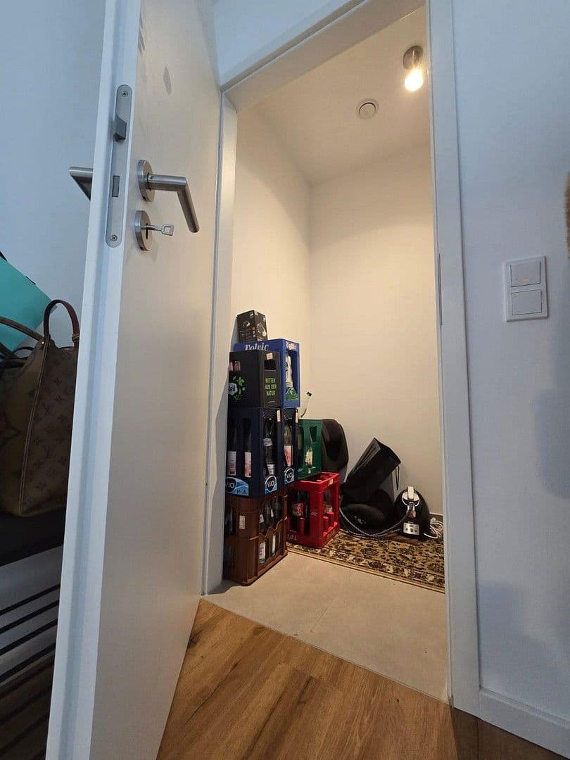 Pronájem bytu 2+kk 68 m², Frankfurt am Main, Hessen Pronájem bytu 2+kk 68 m², Frankfurt am Main, Hessen