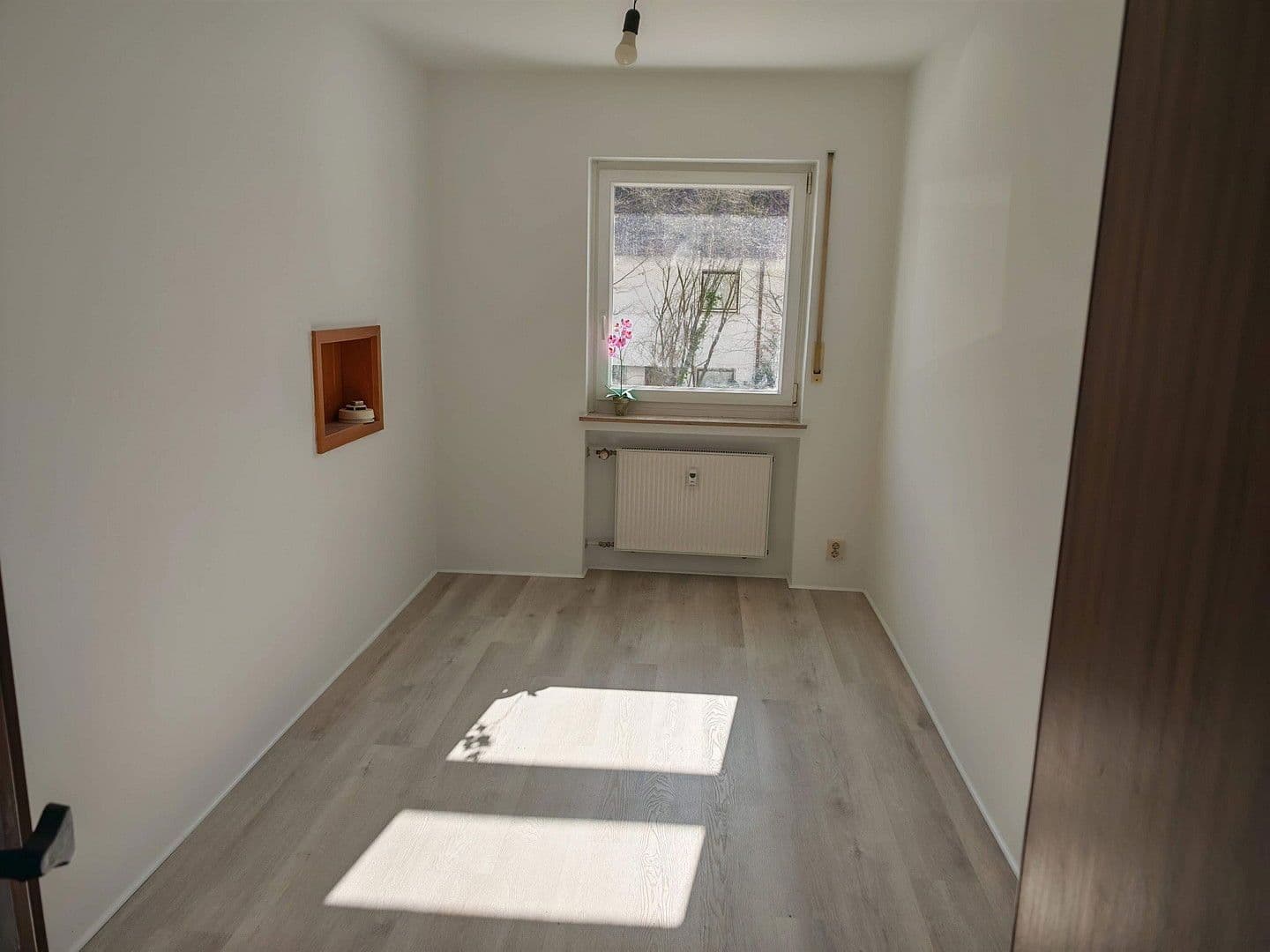 Pronájem bytu 3+1 89 m², Uttenreuth, Bavorsko Pronájem bytu 3+1 89 m², Uttenreuth, Bavorsko
