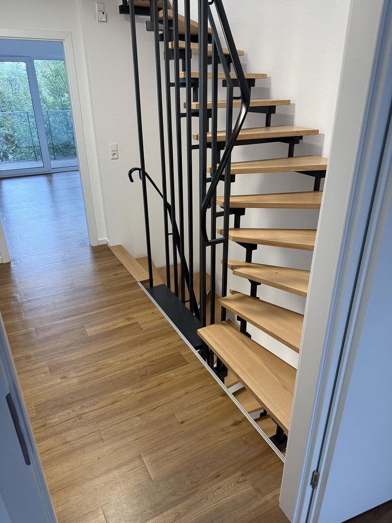 Pronájem domu 160 m², pozemek 160 m², Rankackerweg 38A, Freiburg im Breisgau, Bádensko-Württembersko Pronájem domu 160 m², pozemek 160 m², Rankackerweg 38A, Freiburg im Breisgau, Bádensko-Württembersko