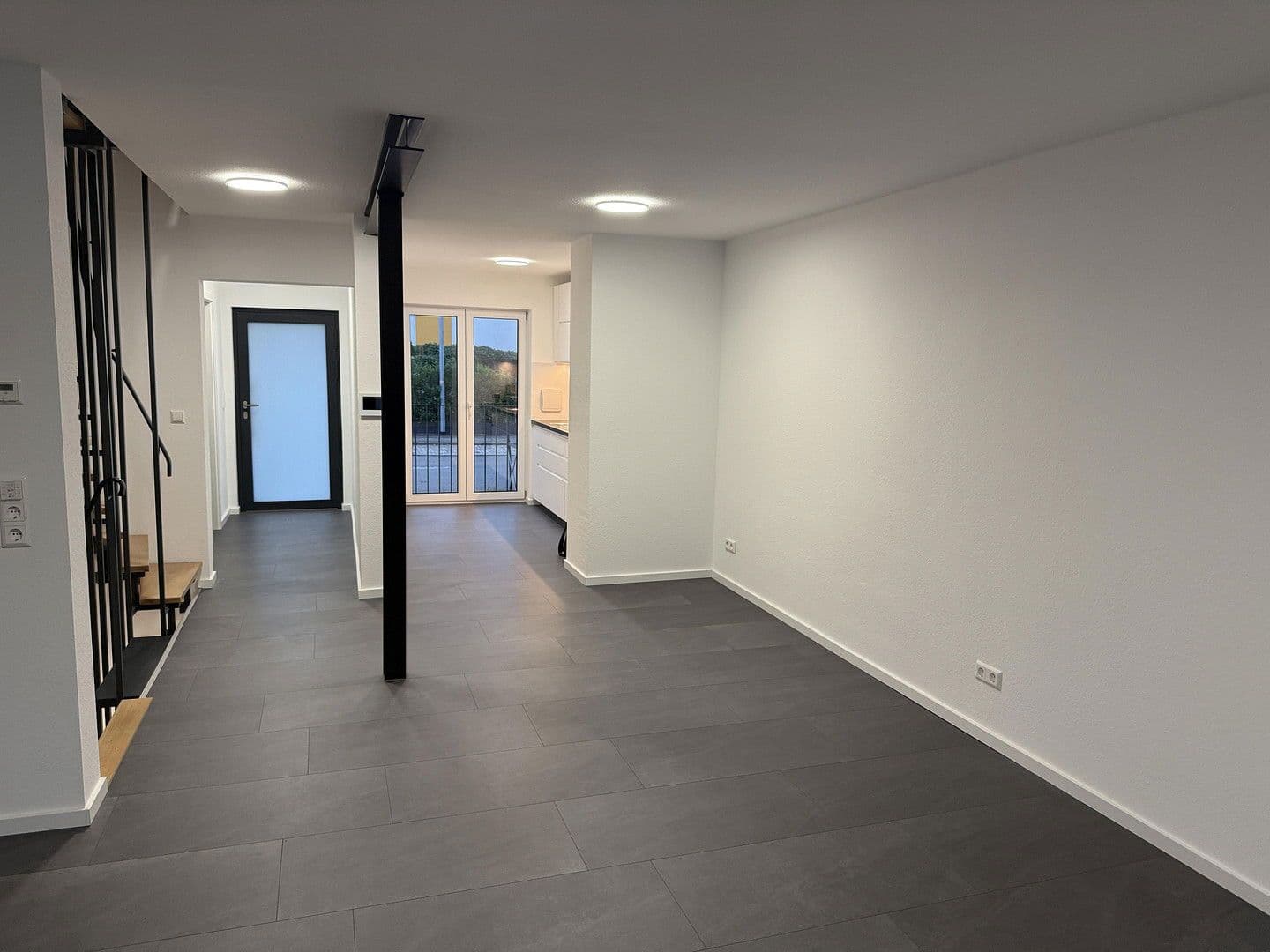 Pronájem domu 160 m², pozemek 160 m², Rankackerweg 38A, Freiburg im Breisgau, Bádensko-Württembersko Pronájem domu 160 m², pozemek 160 m², Rankackerweg 38A, Freiburg im Breisgau, Bádensko-Württembersko