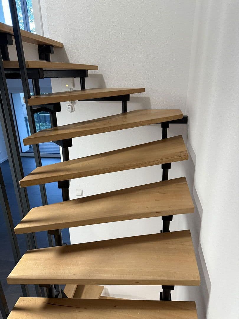 Pronájem domu 160 m², pozemek 160 m², Rankackerweg 38A, Freiburg im Breisgau, Bádensko-Württembersko Pronájem domu 160 m², pozemek 160 m², Rankackerweg 38A, Freiburg im Breisgau, Bádensko-Württembersko