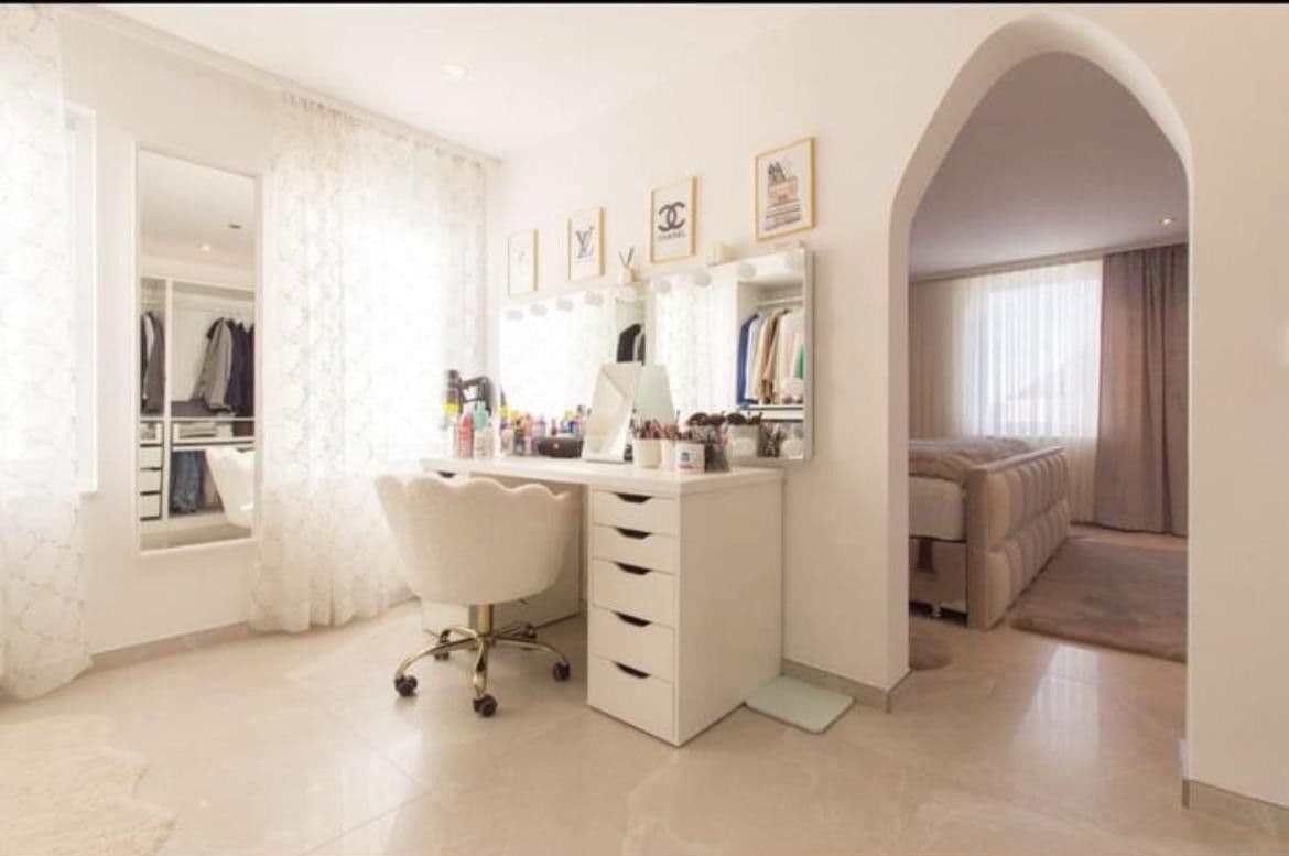 Prodej domu 307 m², pozemek 742 m², Meiergarten 3, Ronnenberg, Dolní Sasko Prodej domu 307 m², pozemek 742 m², Meiergarten 3, Ronnenberg, Dolní Sasko