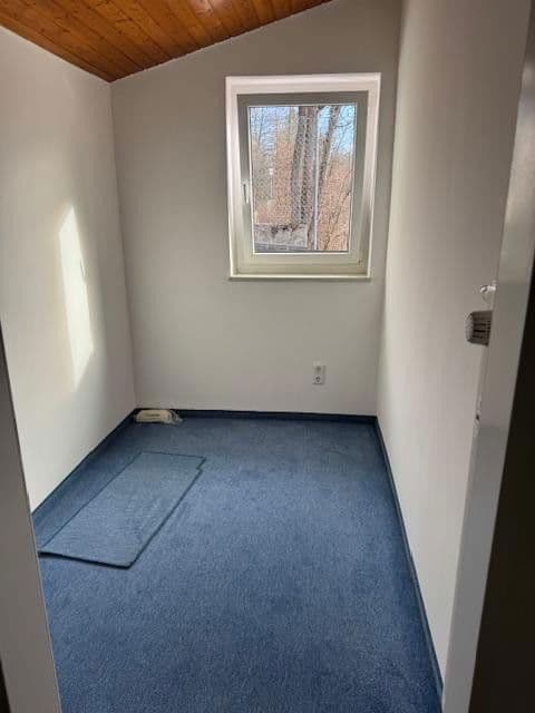 Pronájem bytu 1+kk 37 m², Berg, Bavorsko Pronájem bytu 1+kk 37 m², Berg, Bavorsko