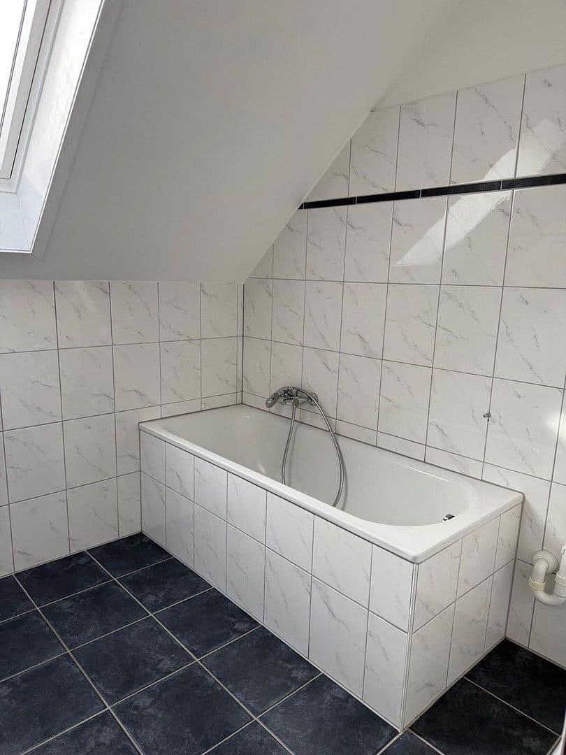 Pronájem bytu 2+1 63 m², Grendtor 14, Essen-Steele, Severní Porýní-Vestfálsko Pronájem bytu 2+1 63 m², Grendtor 14, Essen-Steele, Severní Porýní-Vestfálsko