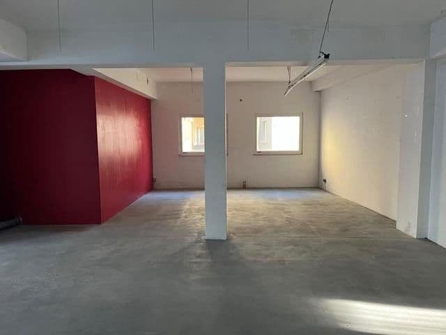 Pronájem nebytového prostoru 220 m², Burgstr.44, Leverkusen, Severní Porýní-Vestfálsko Pronájem nebytového prostoru 220 m², Burgstr.44, Leverkusen, Severní Porýní-Vestfálsko