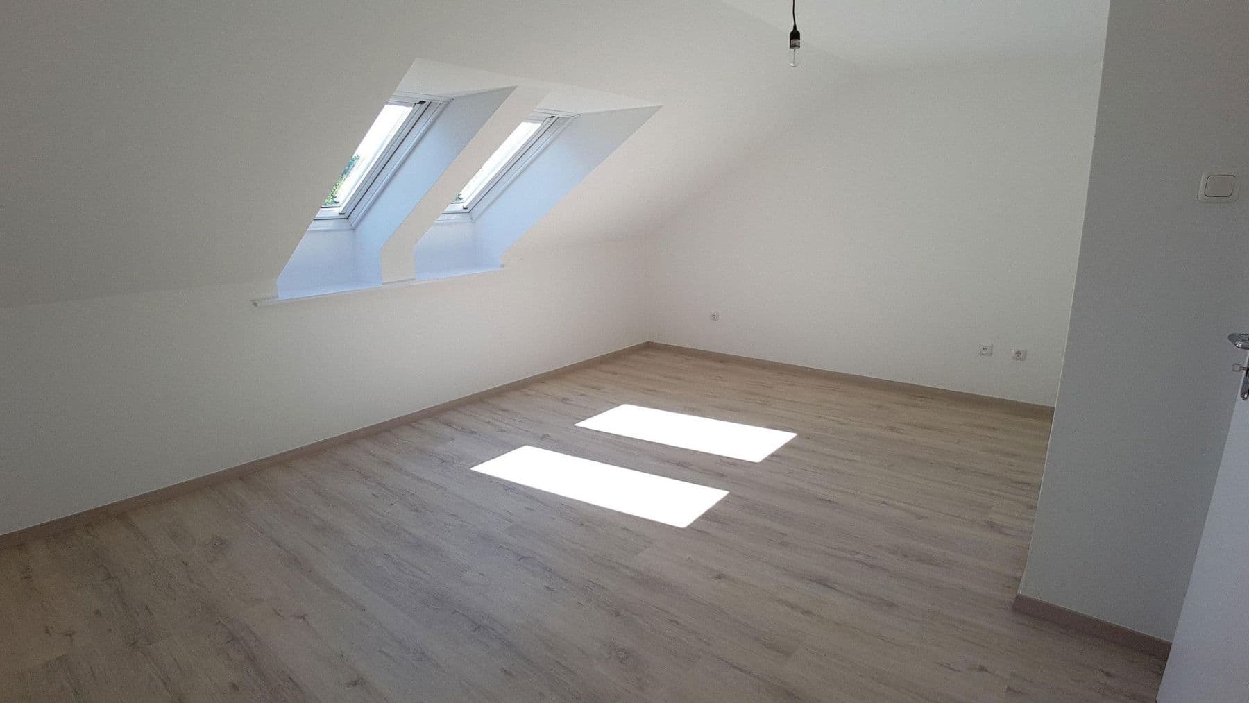 Prodej domu 100 m², pozemek 105 m², München, Bavorsko Prodej domu 100 m², pozemek 105 m², München, Bavorsko