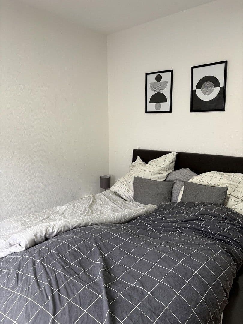 Pronájem bytu 2+1 38 m², Dielingerstr. 15/16, Osnabrück, Dolní Sasko Pronájem bytu 2+1 38 m², Dielingerstr. 15/16, Osnabrück, Dolní Sasko