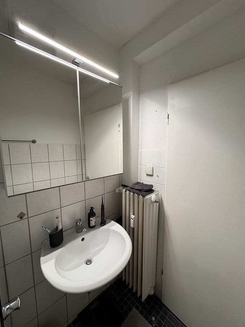 Pronájem bytu 2+1 38 m², Dielingerstr. 15/16, Osnabrück, Dolní Sasko Pronájem bytu 2+1 38 m², Dielingerstr. 15/16, Osnabrück, Dolní Sasko