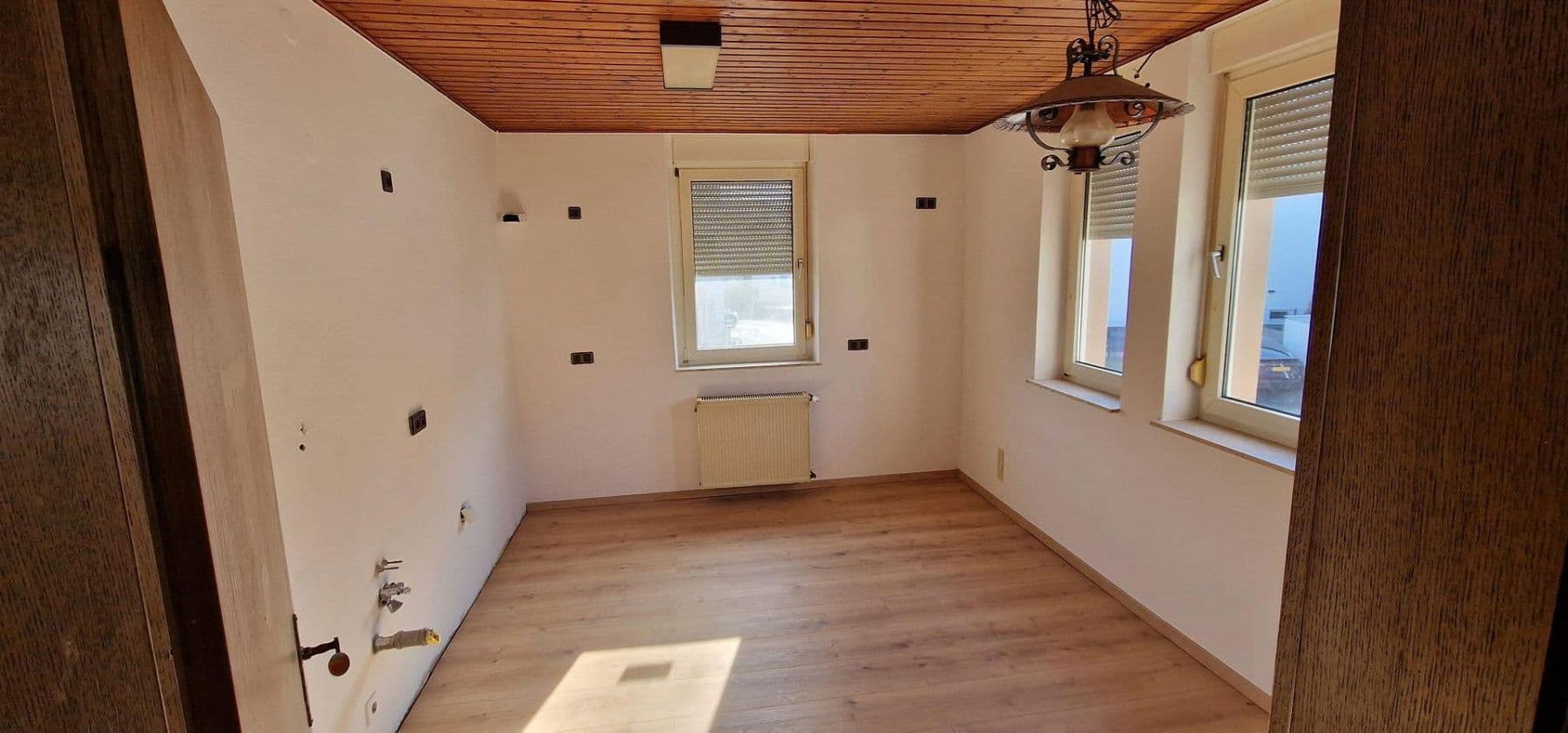 Pronájem bytu 3+1 90 m², Hundsangen, Porýní-Falc Pronájem bytu 3+1 90 m², Hundsangen, Porýní-Falc