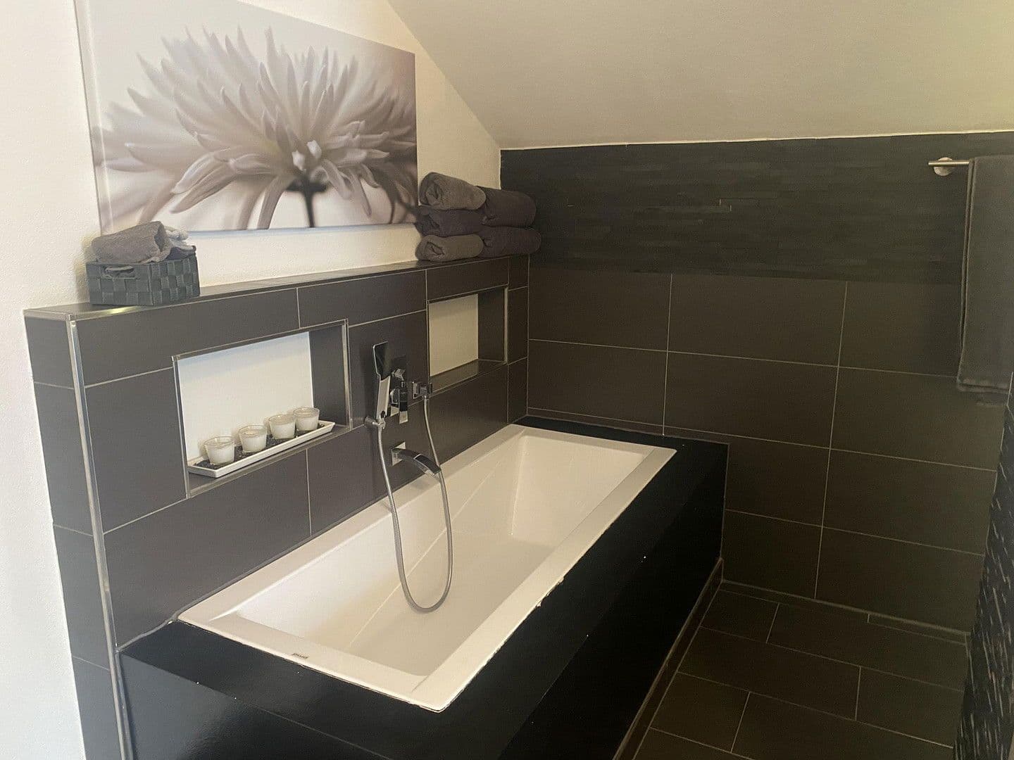 Prodej domu 170 m², pozemek 404 m², Wimsheim, Bádensko-Württembersko Prodej domu 170 m², pozemek 404 m², Wimsheim, Bádensko-Württembersko