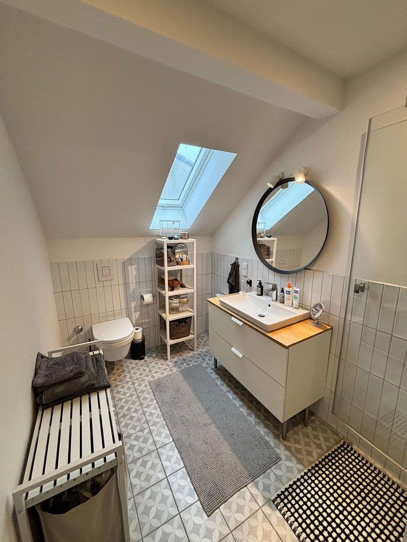 Pronájem bytu 3+1 77 m², Duisburg, Severní Porýní-Vestfálsko Pronájem bytu 3+1 77 m², Duisburg, Severní Porýní-Vestfálsko