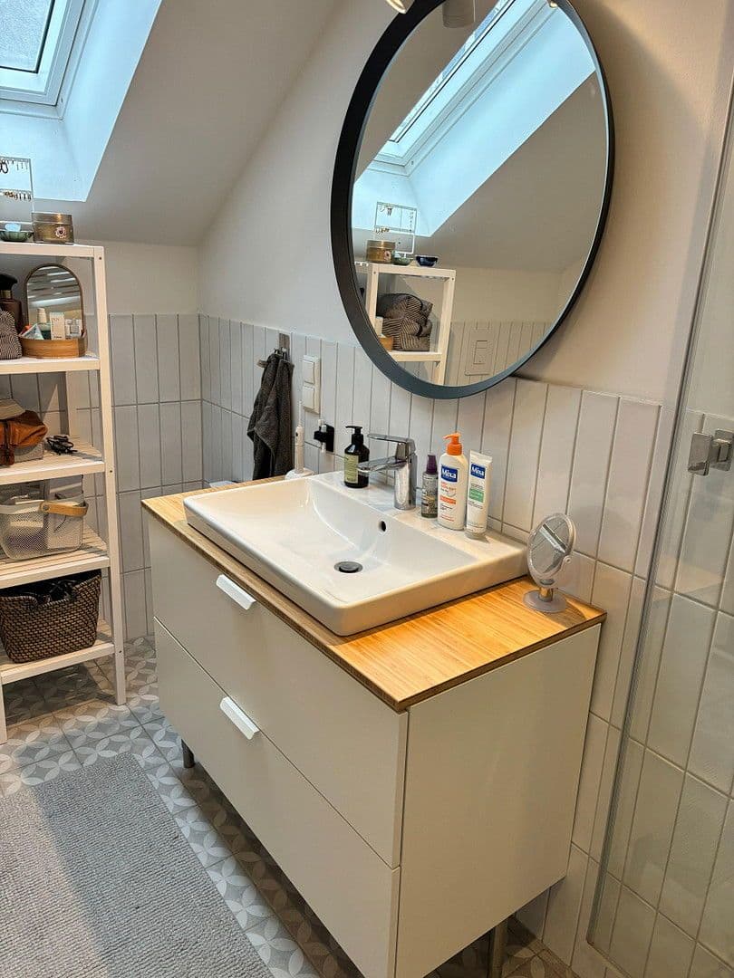 Pronájem bytu 3+1 77 m², Duisburg, Severní Porýní-Vestfálsko Pronájem bytu 3+1 77 m², Duisburg, Severní Porýní-Vestfálsko