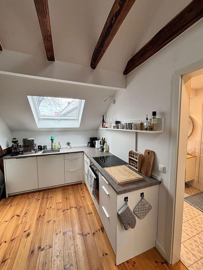 Pronájem bytu 3+1 77 m², Duisburg, Severní Porýní-Vestfálsko Pronájem bytu 3+1 77 m², Duisburg, Severní Porýní-Vestfálsko