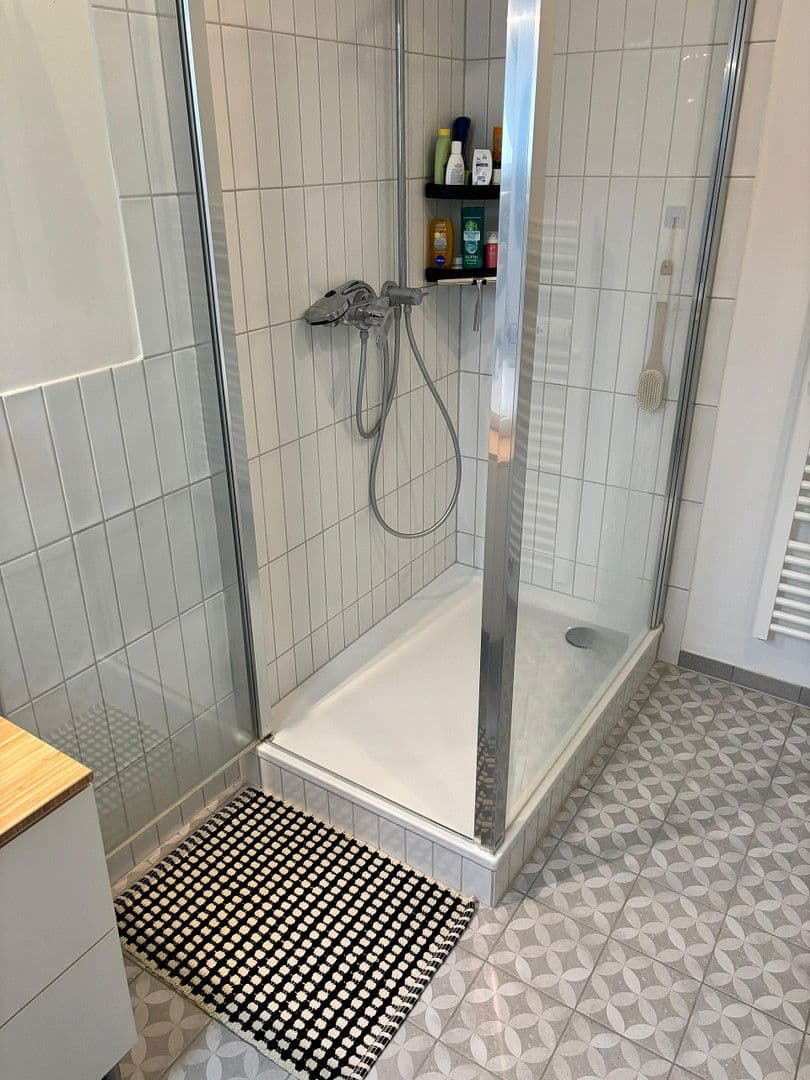 Pronájem bytu 3+1 77 m², Duisburg, Severní Porýní-Vestfálsko Pronájem bytu 3+1 77 m², Duisburg, Severní Porýní-Vestfálsko