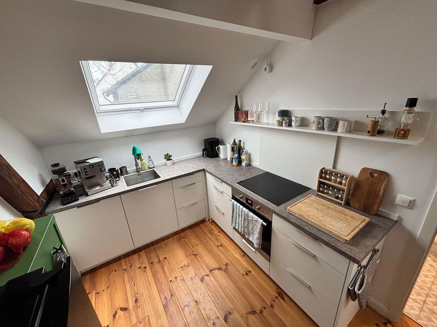 Pronájem bytu 3+1 77 m², Duisburg, Severní Porýní-Vestfálsko Pronájem bytu 3+1 77 m², Duisburg, Severní Porýní-Vestfálsko