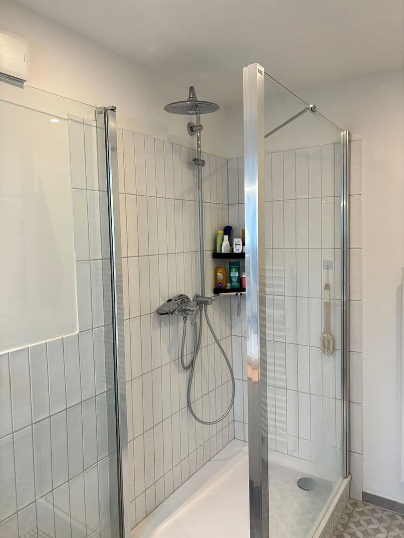 Pronájem bytu 3+1 77 m², Duisburg, Severní Porýní-Vestfálsko Pronájem bytu 3+1 77 m², Duisburg, Severní Porýní-Vestfálsko