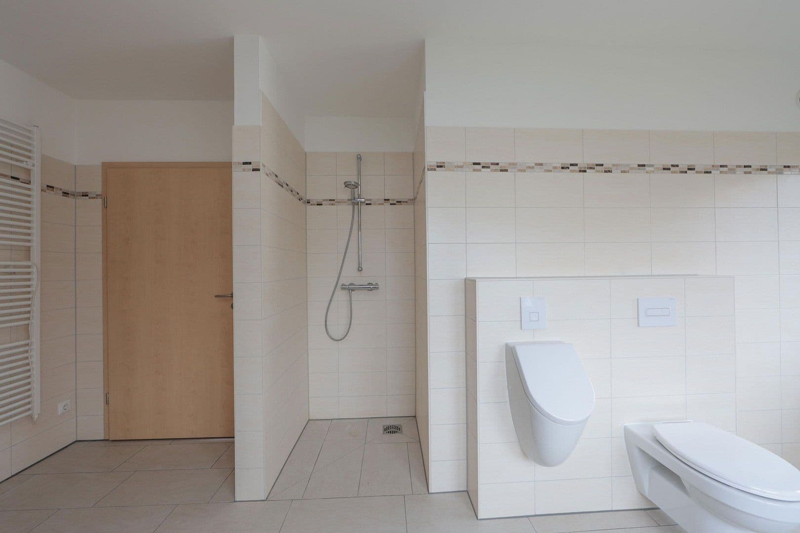 Pronájem domu 164 m², pozemek 550 m², Oranienburg, Braniborsko Pronájem domu 164 m², pozemek 550 m², Oranienburg, Braniborsko