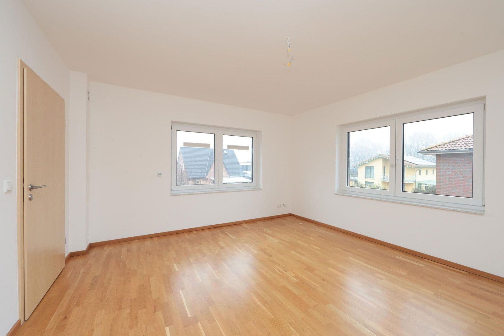 Pronájem domu 164 m², pozemek 550 m², Oranienburg, Braniborsko Pronájem domu 164 m², pozemek 550 m², Oranienburg, Braniborsko