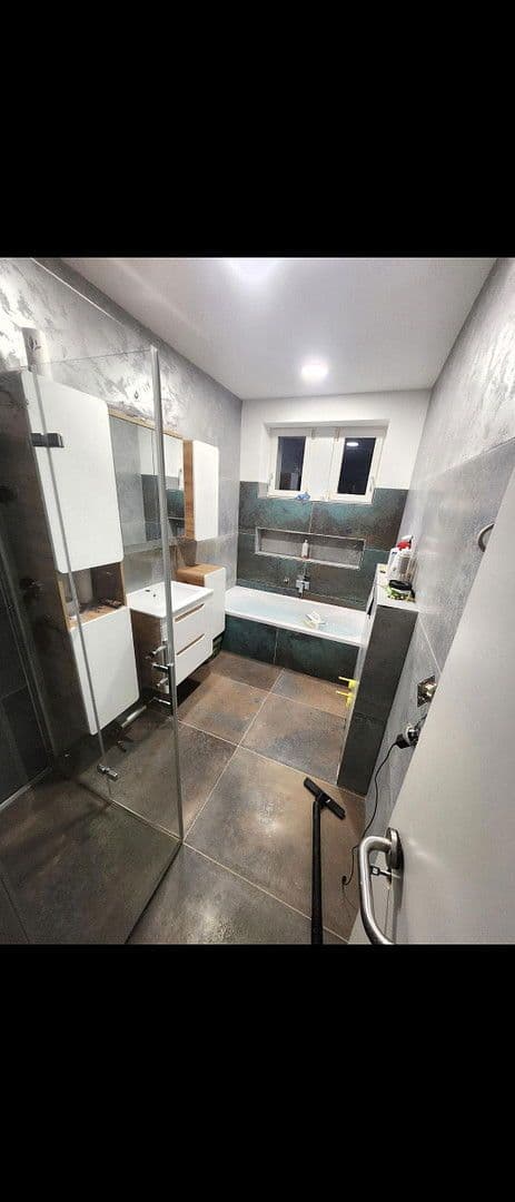 Prodej domu 120 m², pozemek 365 m², Schutzenstrasse, 21/1, Niefern-Öschelbronn, Bádensko-Württembersko Prodej domu 120 m², pozemek 365 m², Schutzenstrasse, 21/1, Niefern-Öschelbronn, Bádensko-Württembersko