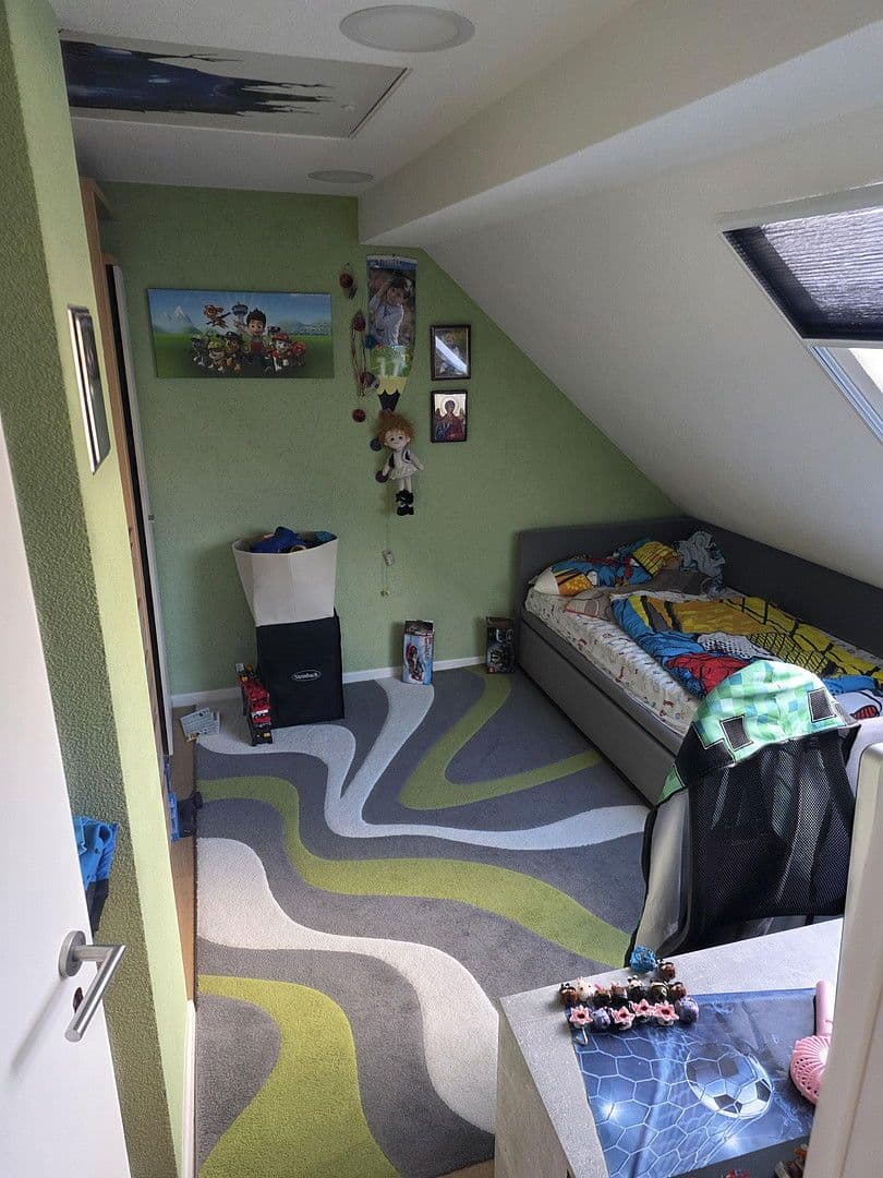 Prodej domu 120 m², pozemek 365 m², Schutzenstrasse, 21/1, Niefern-Öschelbronn, Bádensko-Württembersko Prodej domu 120 m², pozemek 365 m², Schutzenstrasse, 21/1, Niefern-Öschelbronn, Bádensko-Württembersko