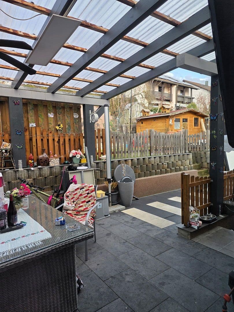 Prodej domu 120 m², pozemek 365 m², Schutzenstrasse, 21/1, Niefern-Öschelbronn, Bádensko-Württembersko Prodej domu 120 m², pozemek 365 m², Schutzenstrasse, 21/1, Niefern-Öschelbronn, Bádensko-Württembersko