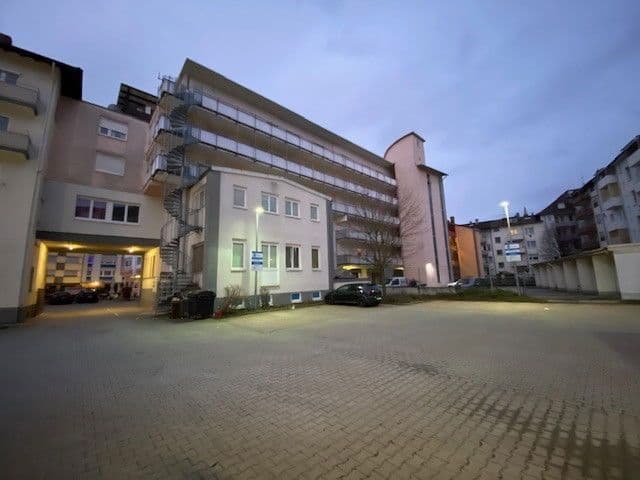 Pronájem bytu 3+1 65 m², Untere Augasse 39, Pforzheim, Bádensko-Württembersko Pronájem bytu 3+1 65 m², Untere Augasse 39, Pforzheim, Bádensko-Württembersko